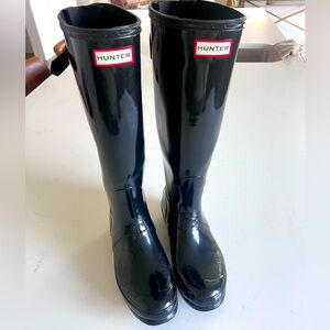 Hunter Rain Boots, Wide Calf, Size 9